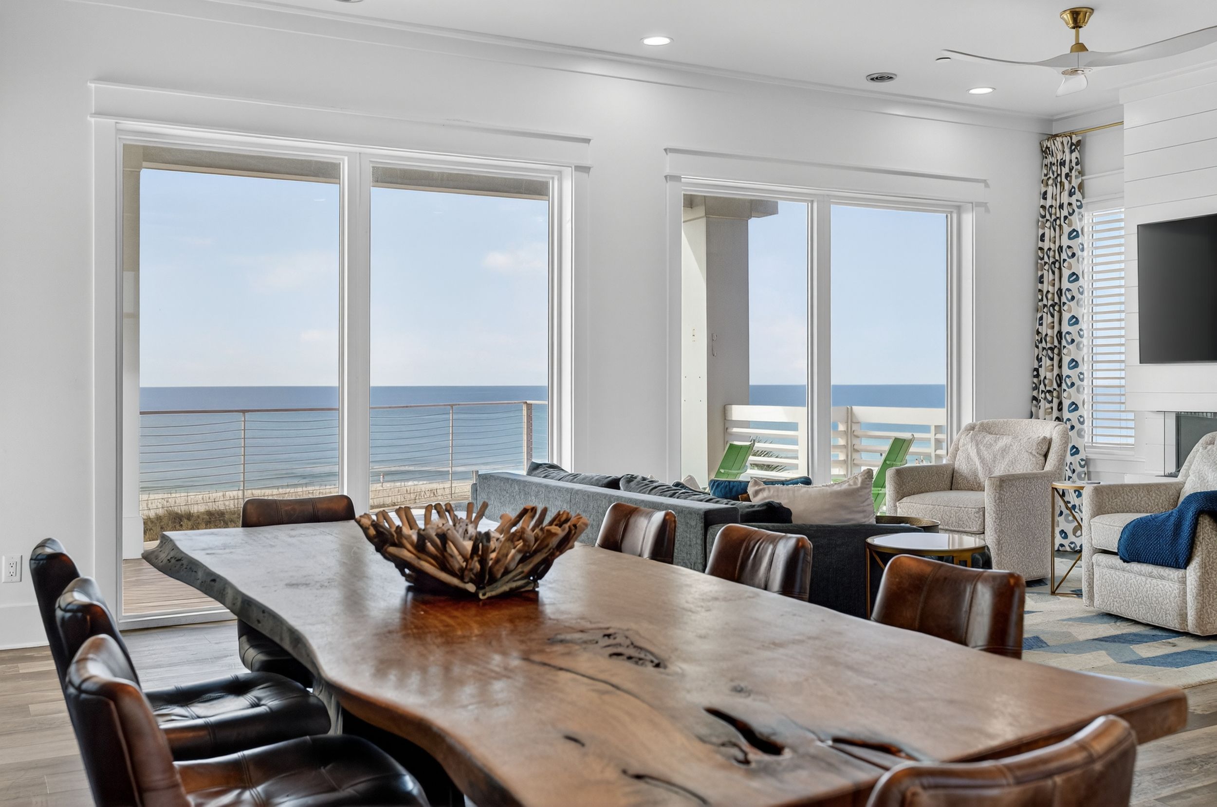 2nd Floor - Dining area with ocean views