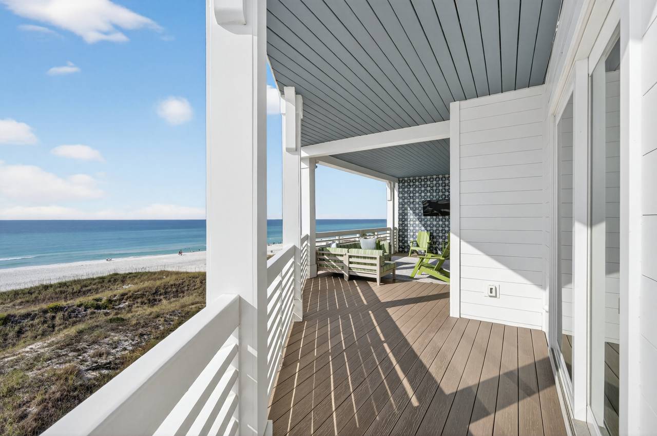 3rd Floor - Balcony with Gulf views 3rd Floor - Balcony with Gulf views