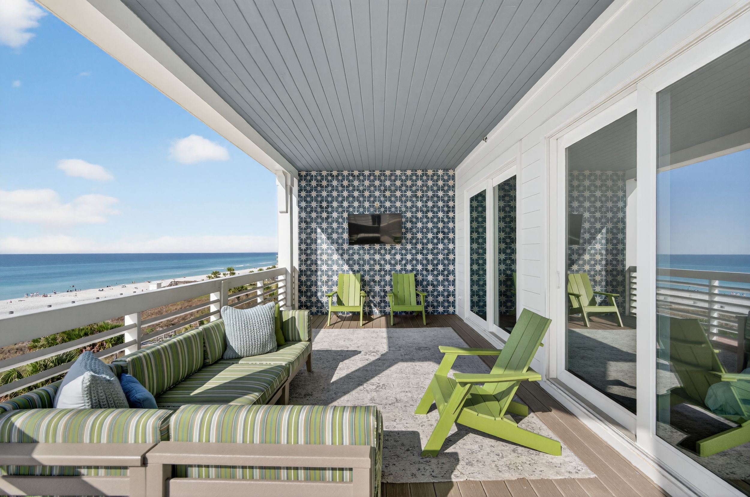 3rd Floor - Balcony with Gulf views