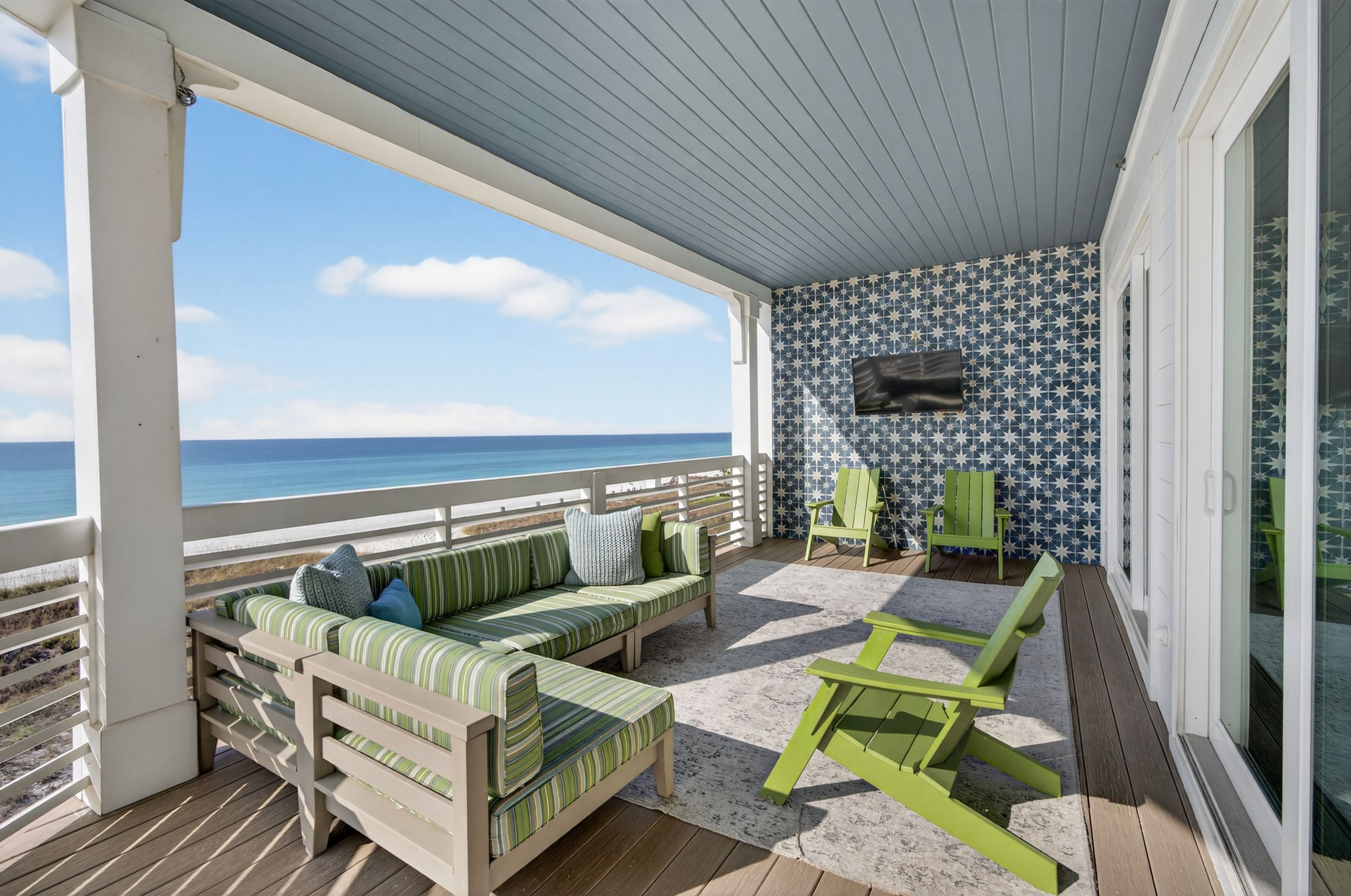 3rd Floor - Balcony with Gulf views