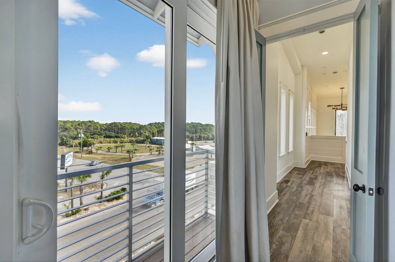 4th Floor - Hallway 4th Floor - Hallway