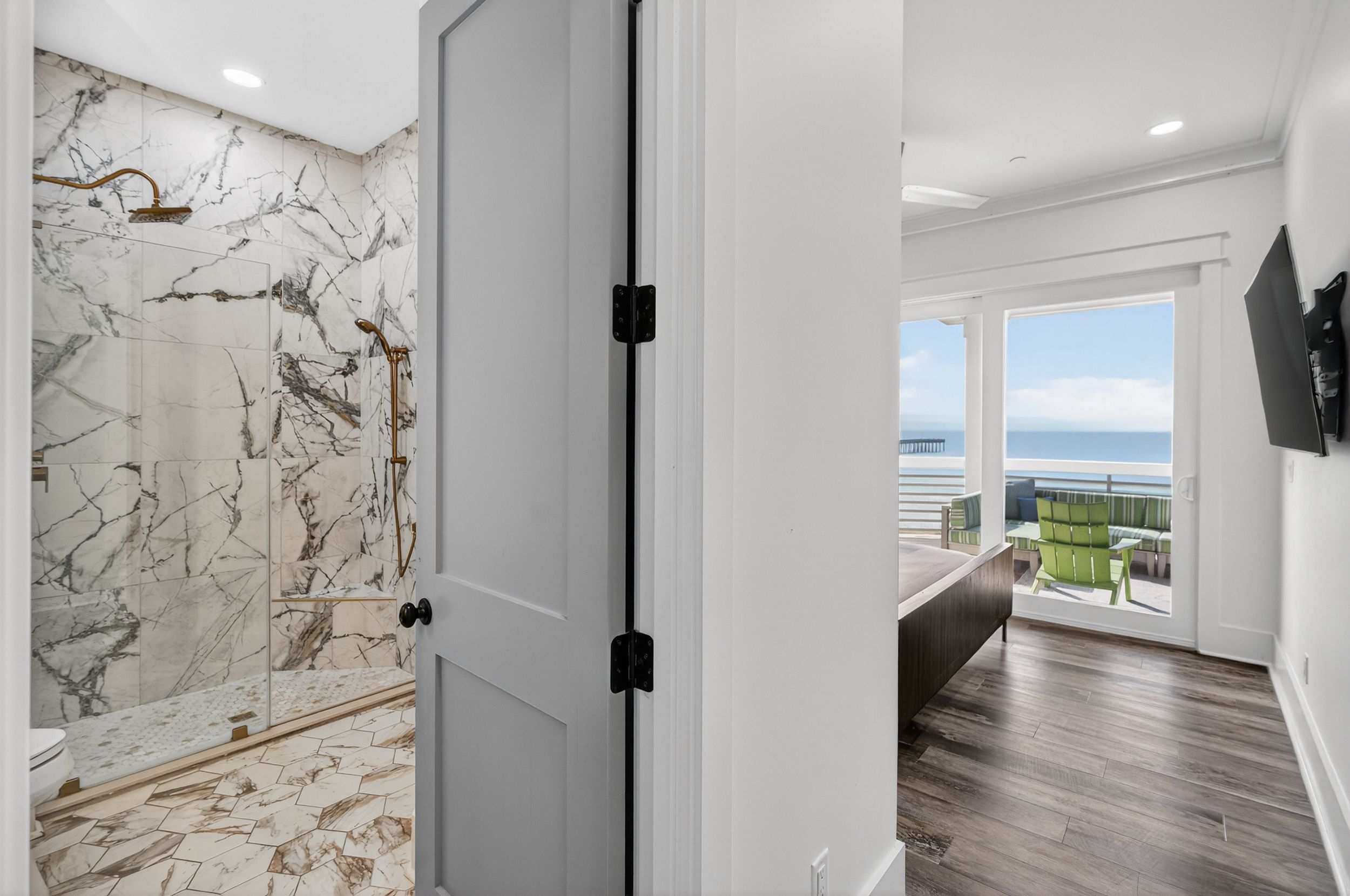 3rd Floor - Bathroom 1