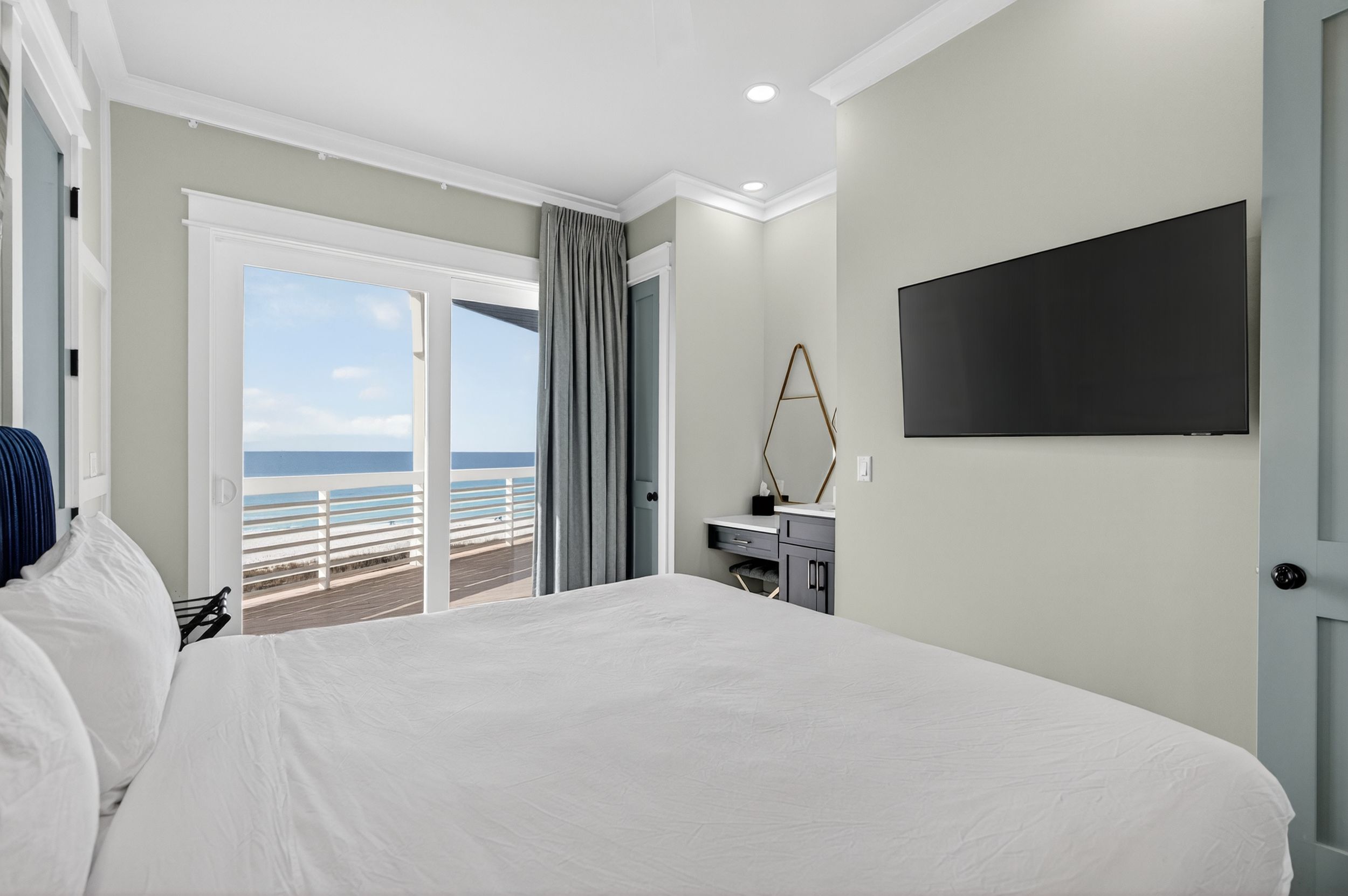 3rd Floor - King Bedroom 3