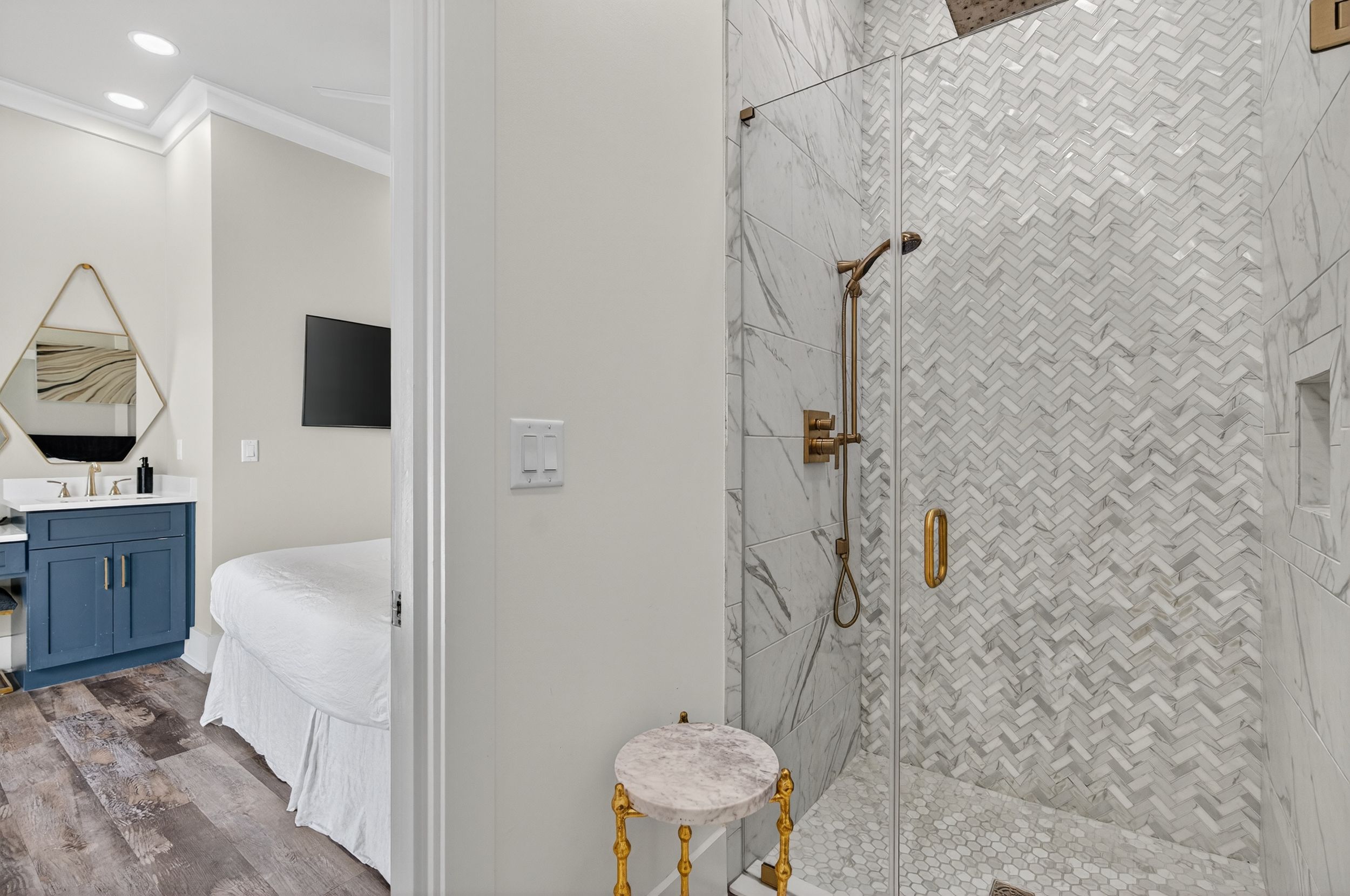 3rd Floor - Bathroom 3