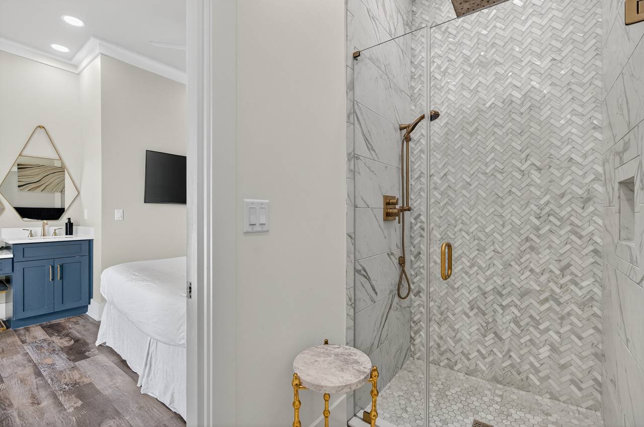 3rd Floor - Bathroom 3 3rd Floor - Bathroom 3