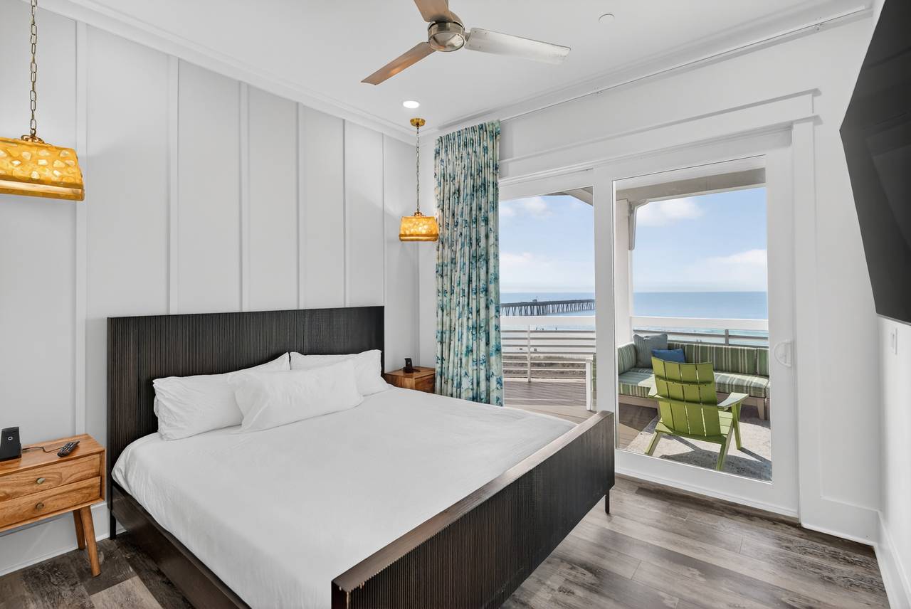 3rd Floor - King Bedroom 1 3rd Floor - King Bedroom 1