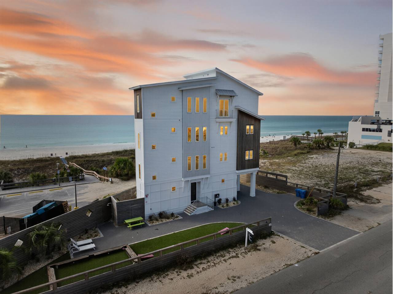 Twilight Shot of the property. Twilight Shot of the property.