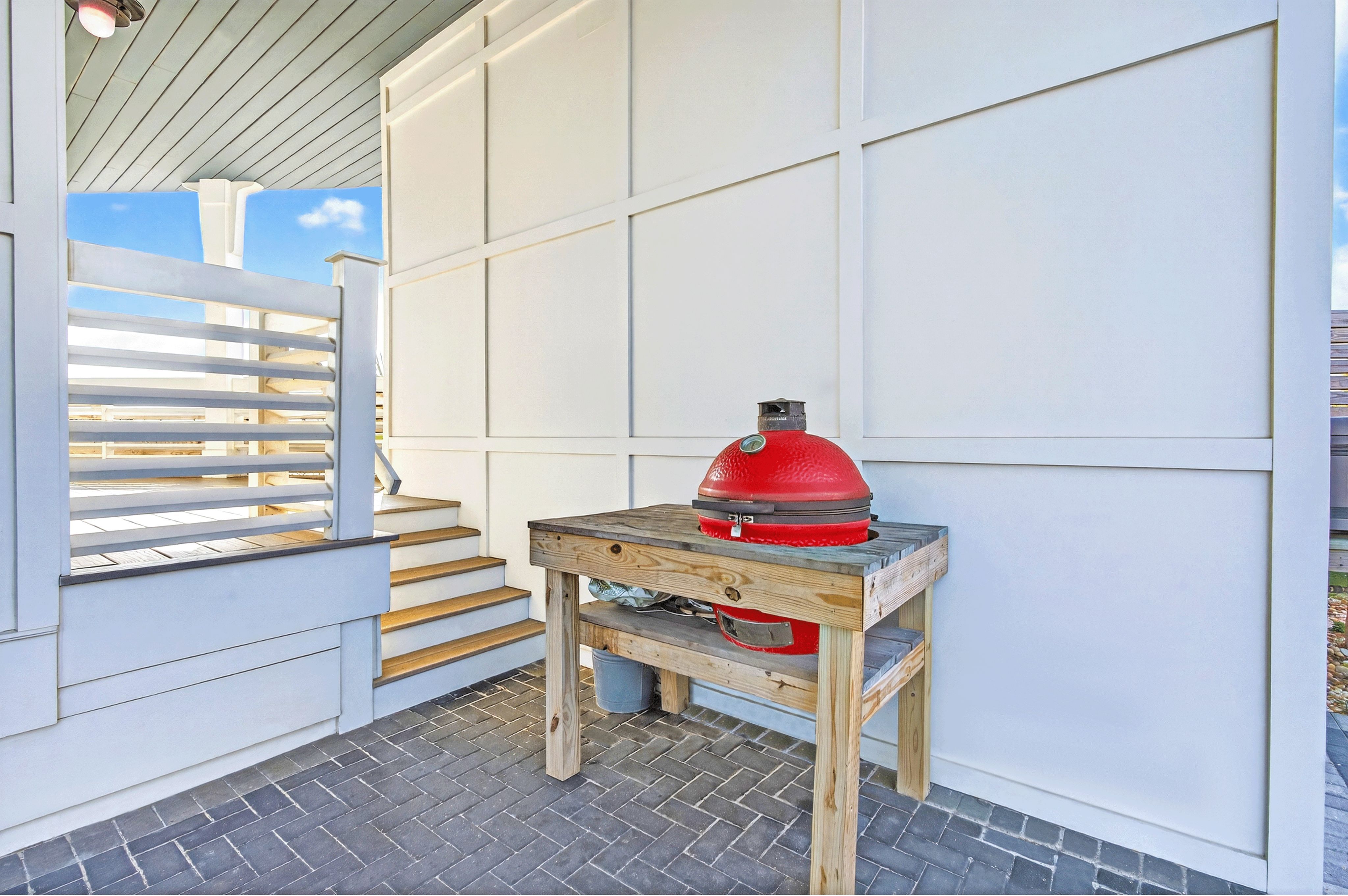 Outdoor Space: Grilling Area