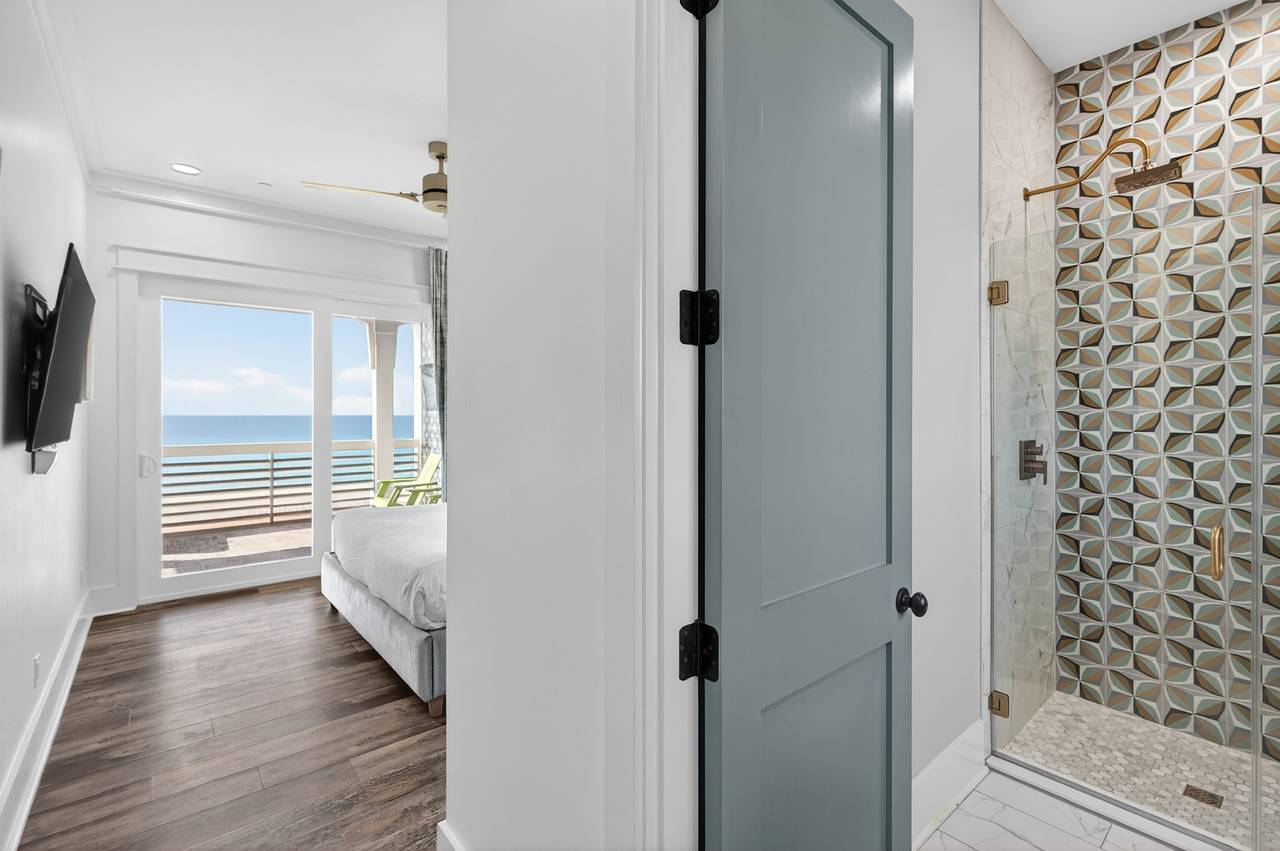 3rd Floor - Bathroom 2 3rd Floor - Bathroom 2