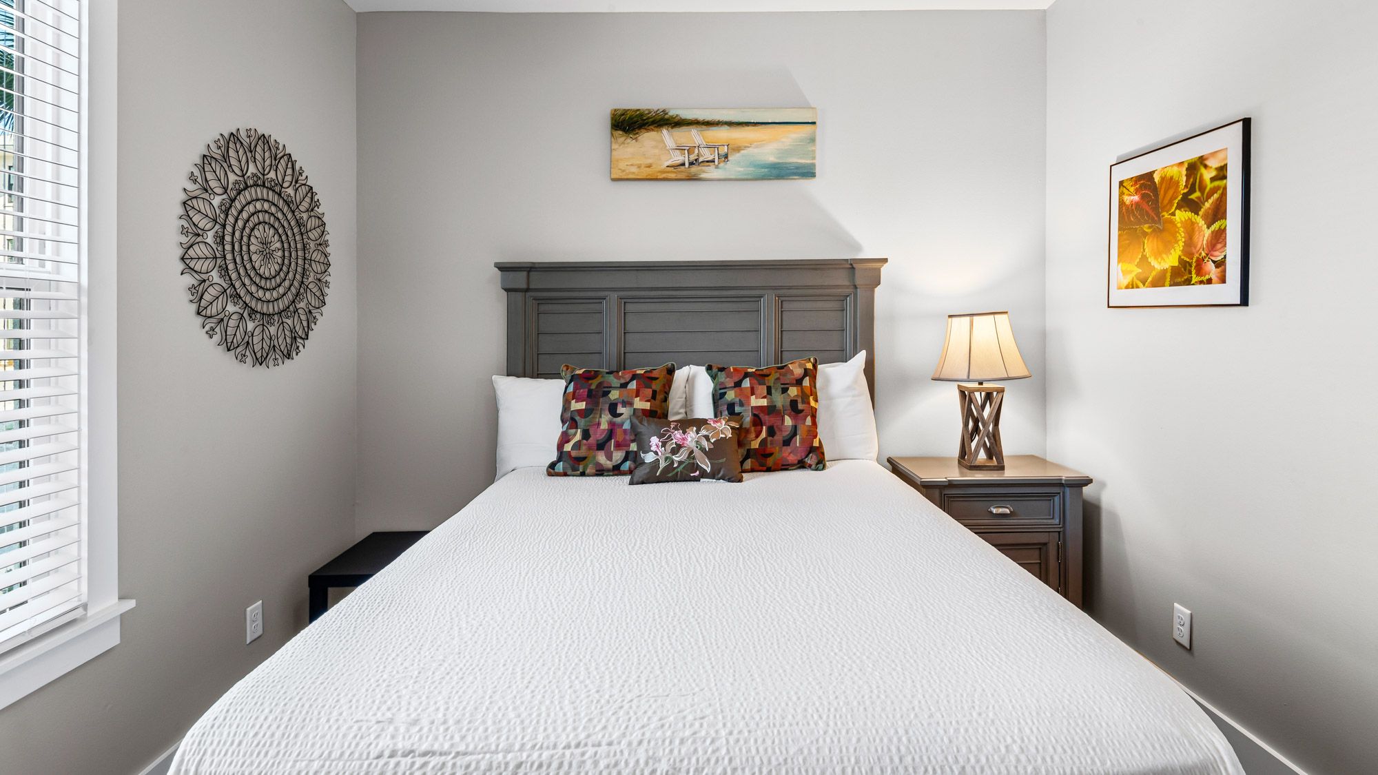 Blue Beach Bungalow - 