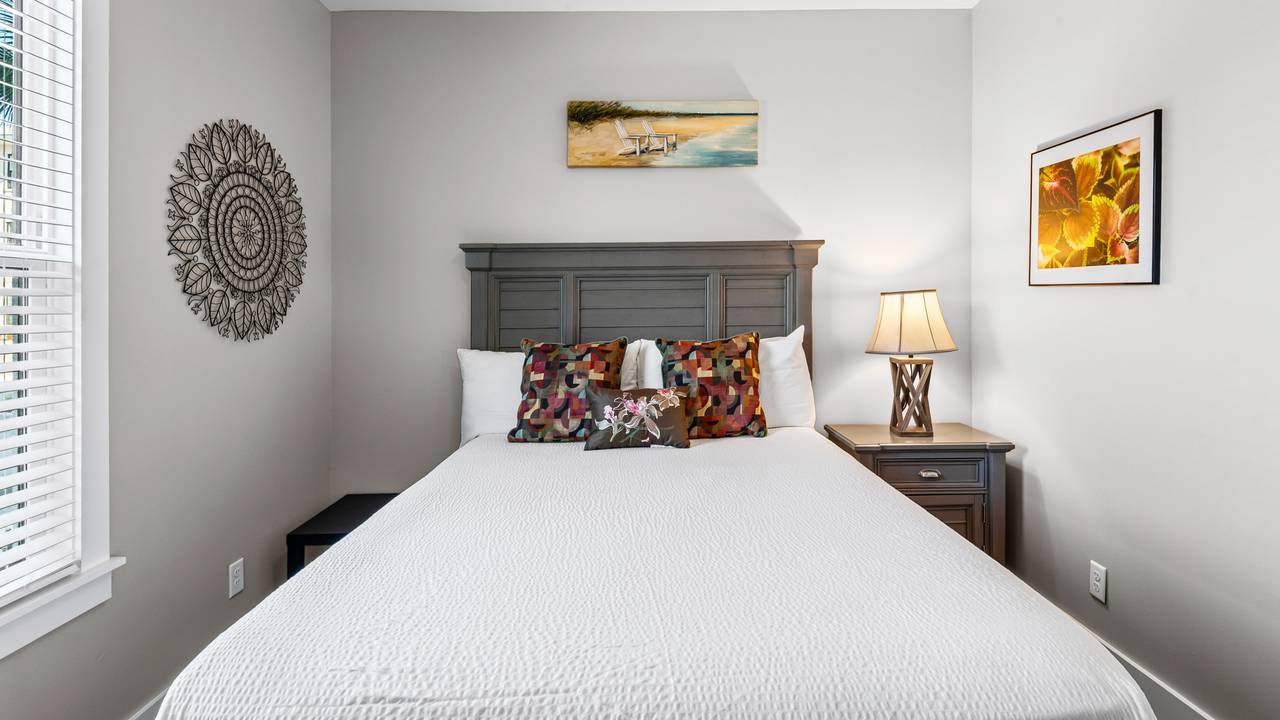 Blue Beach Bungalow - Blue Beach Bungalow -