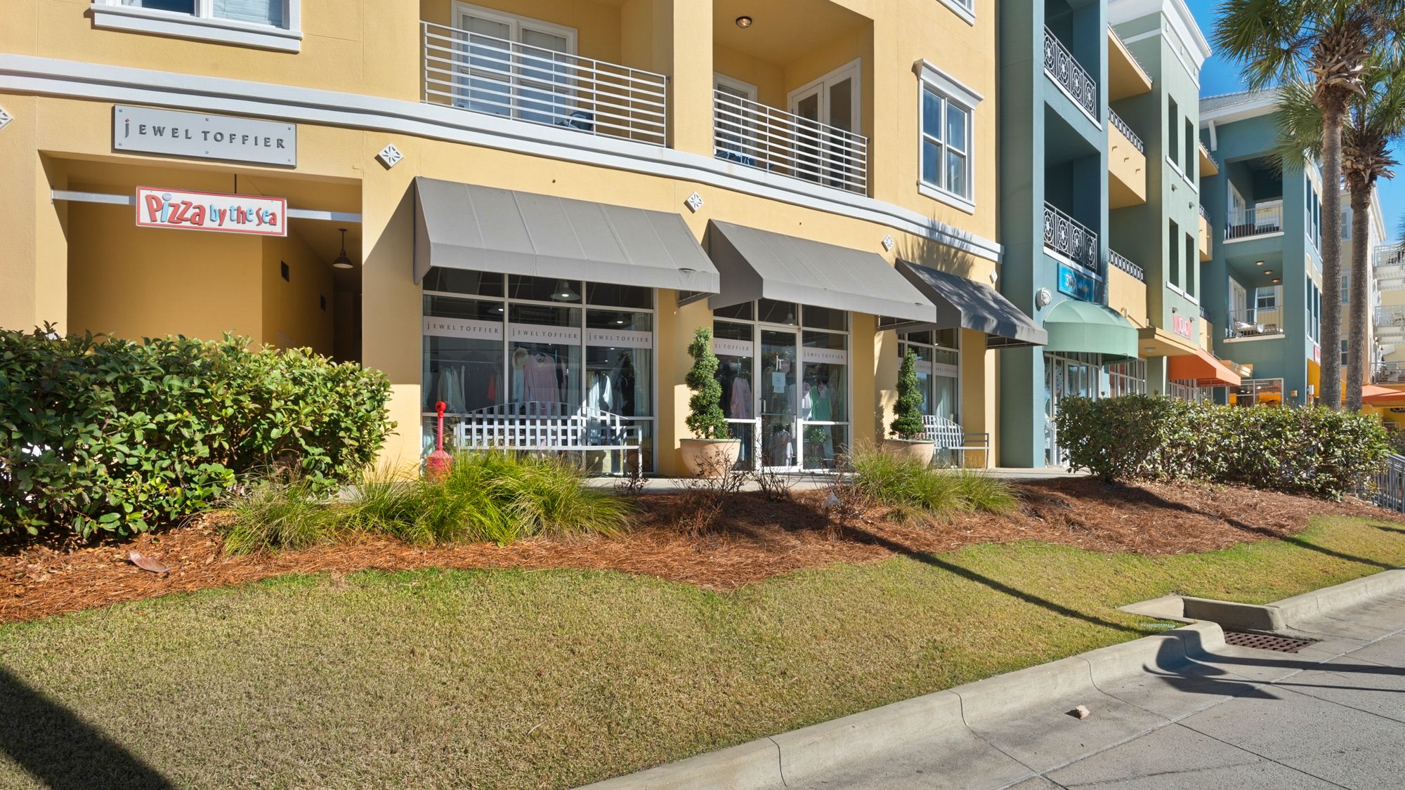 Gulf Place Amenities