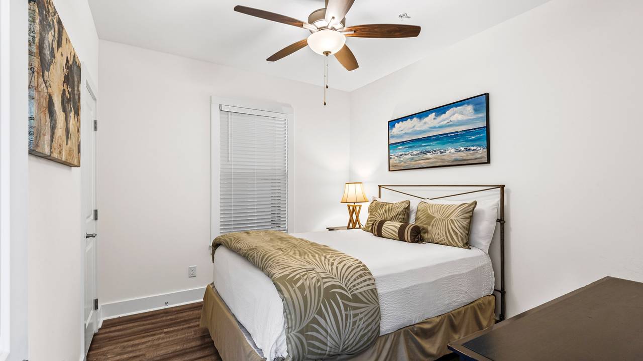 Blue Beach Bungalow - Blue Beach Bungalow -