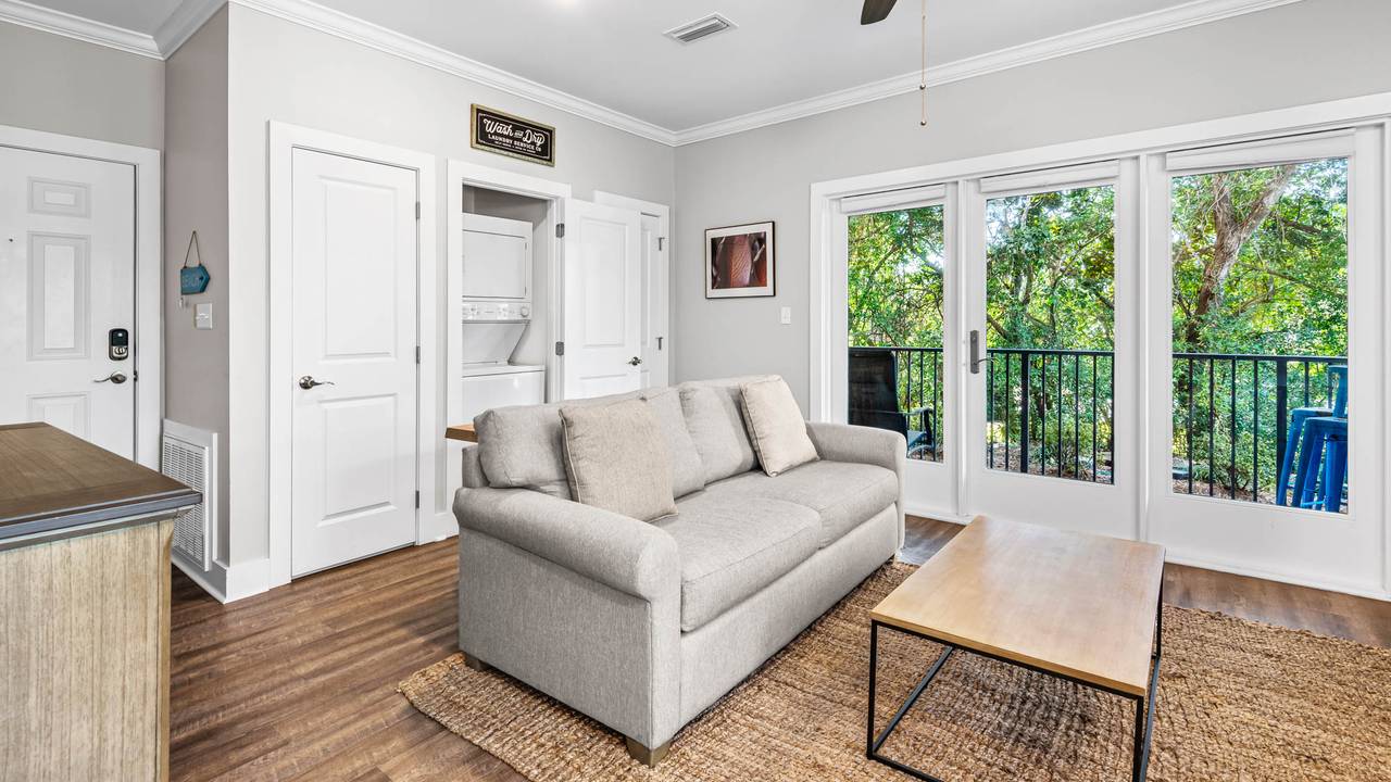 Blue Beach Bungalow - Blue Beach Bungalow -