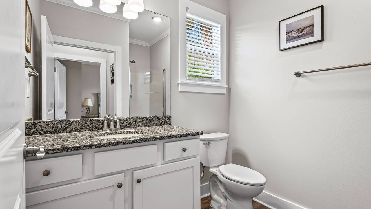 Blue Beach Bungalow - Blue Beach Bungalow -