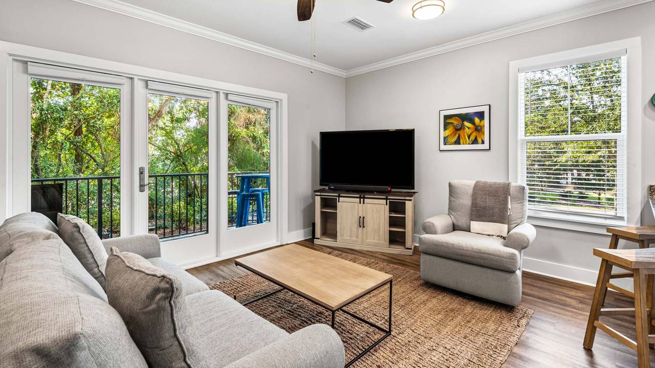 Blue Beach Bungalow - Blue Beach Bungalow -