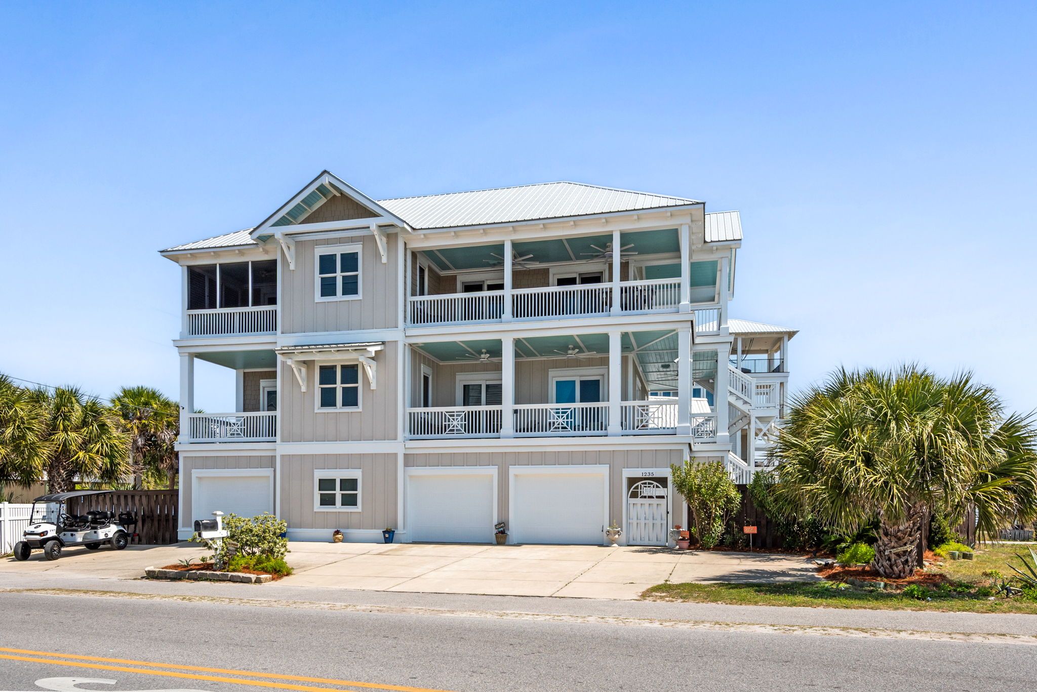 Seas the Day on 30A - Front View
