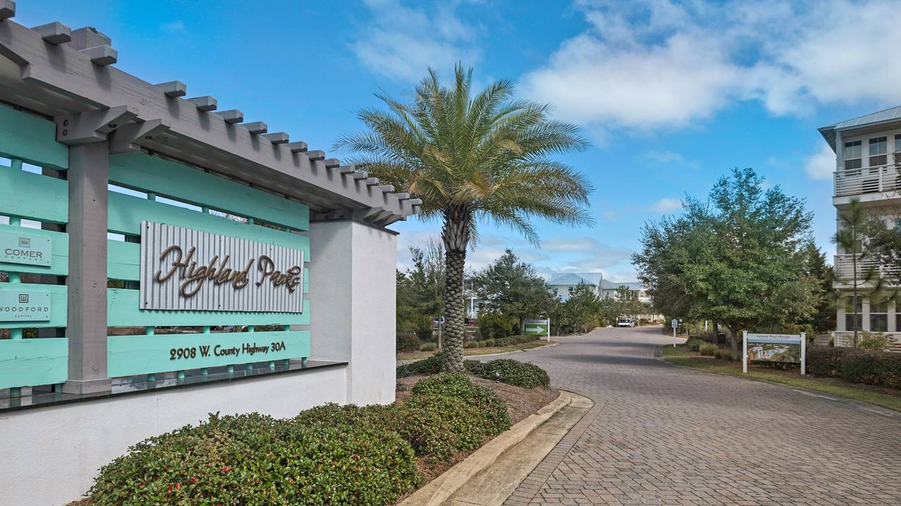 Highland Park Grounds & Amenities Highland Park Grounds & Amenities