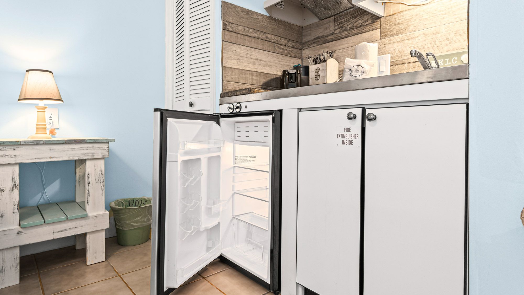 St Thomas Square 1202C - A Little SeaEsta 