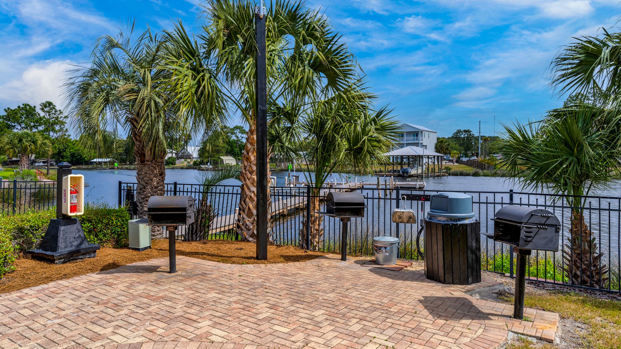 St Thomas Square Amenities