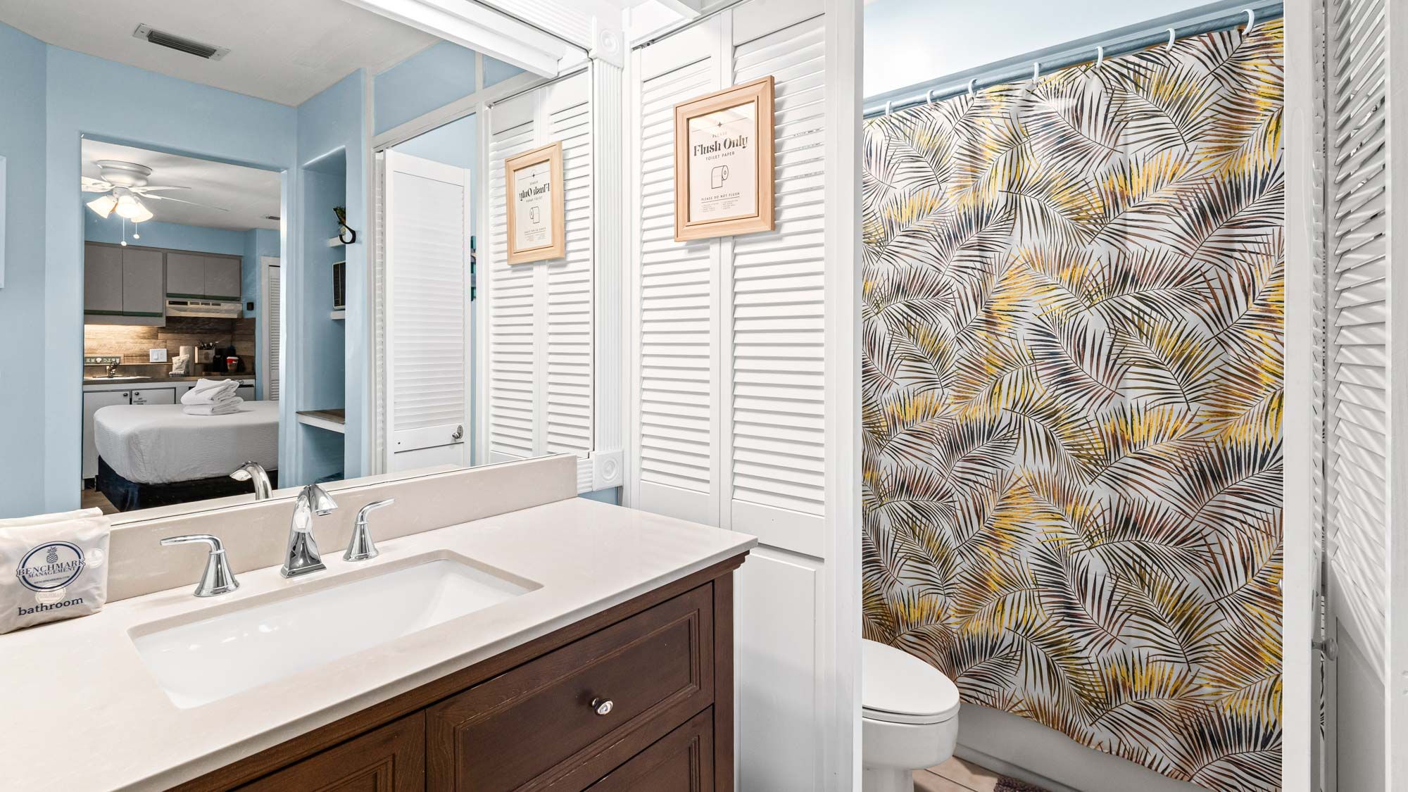 St Thomas Square 1202C - A Little SeaEsta 