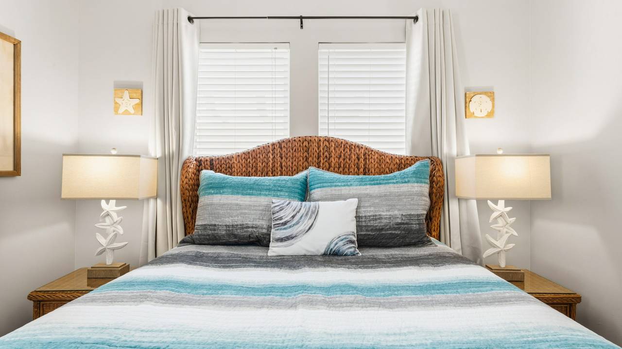 Happy Ours at Camp Creek Happy Ours at Camp Creek