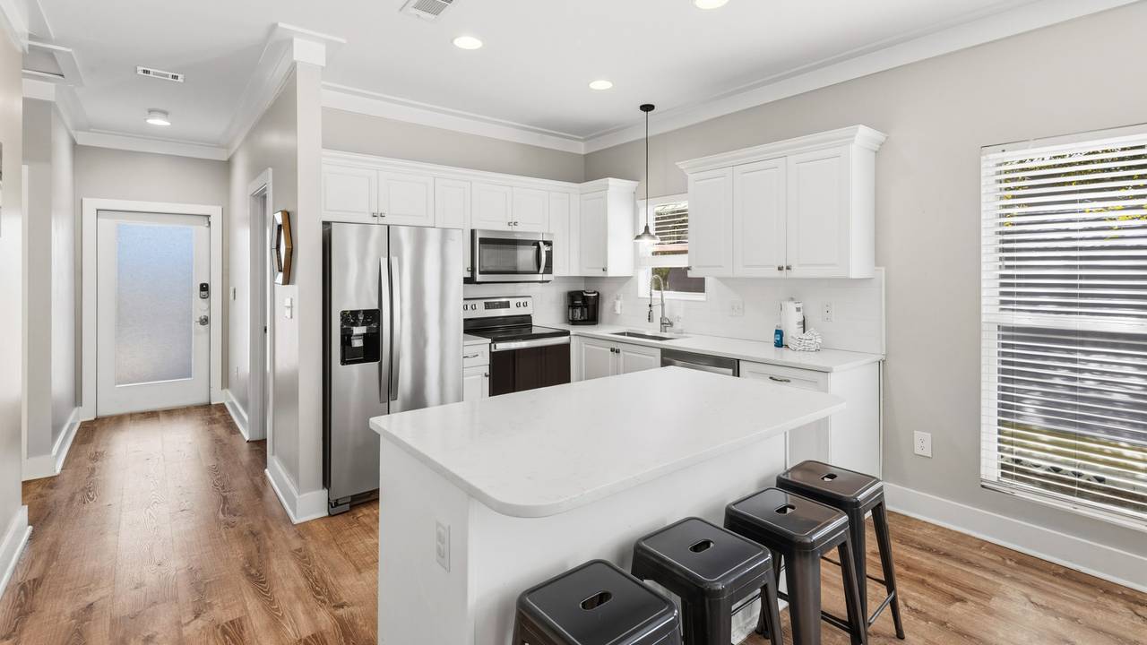 Happy Ours at Camp Creek Happy Ours at Camp Creek