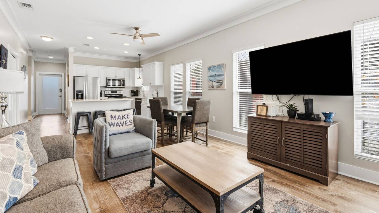 Happy Ours at Camp Creek Happy Ours at Camp Creek