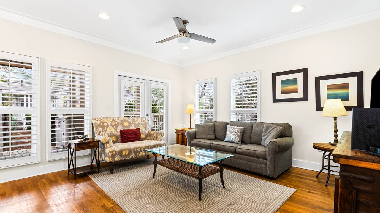 Happy Ours Too at Camp Creek Happy Ours Too at Camp Creek