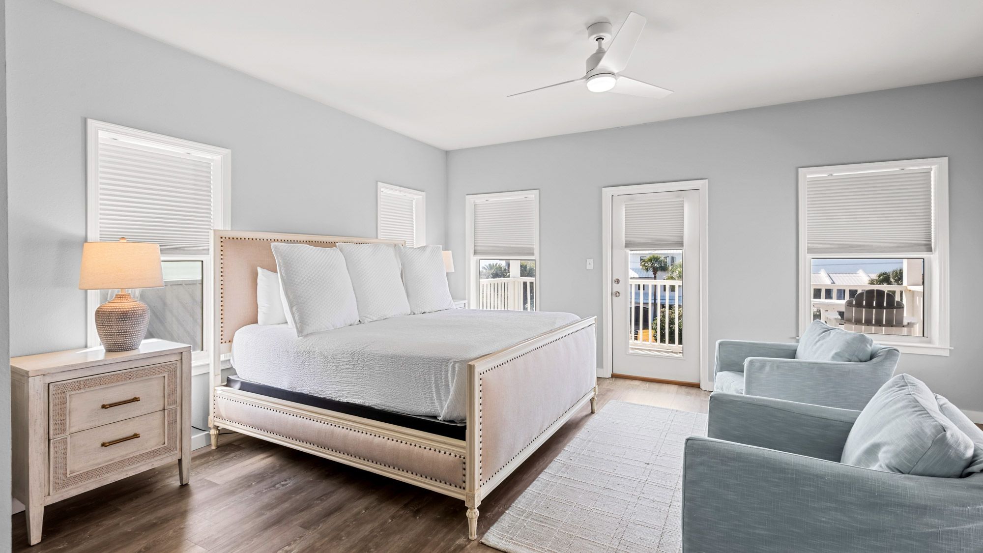 Salty Seabreeze 3rd Floor - 2nd King Suite