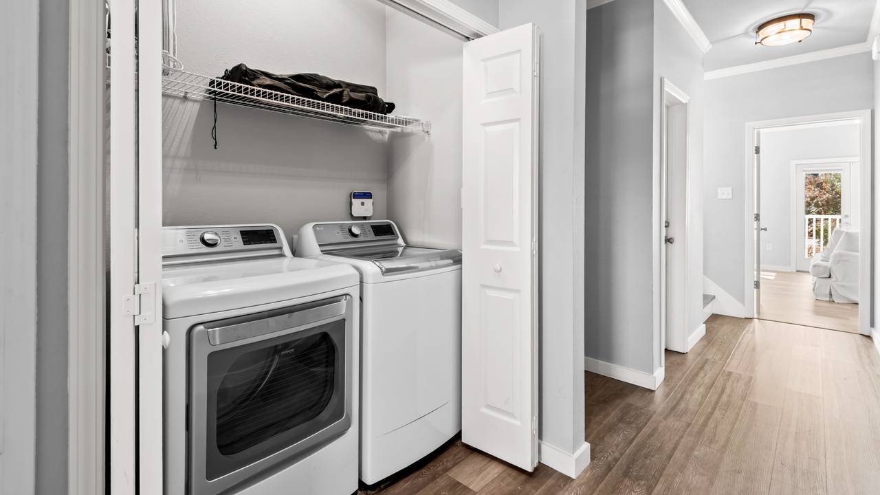 Salty Seabreeze - Washer & Dryer Salty Seabreeze - Washer & Dryer