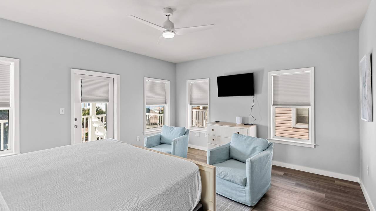 Salty Seabreeze 3rd Floor - 2nd King Suite Salty Seabreeze 3rd Floor - 2nd King Suite