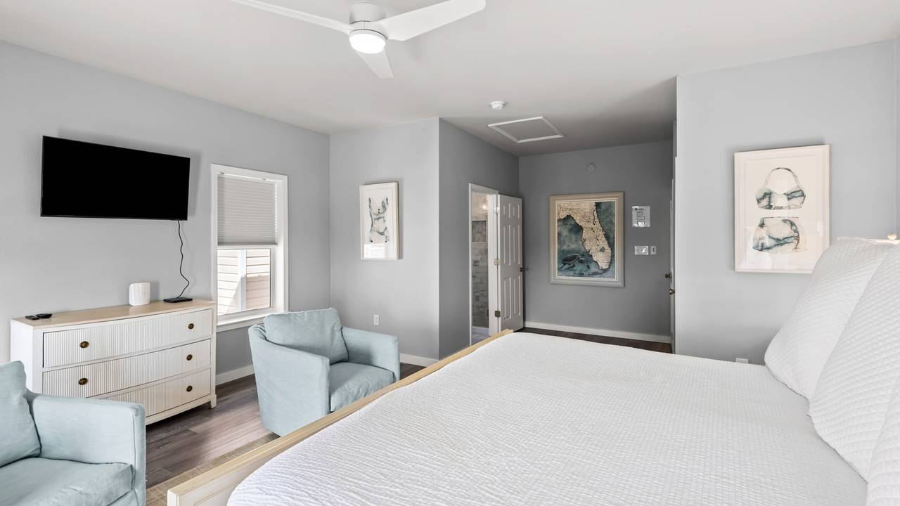 Salty Seabreeze 3rd Floor - 2nd King Suite Salty Seabreeze 3rd Floor - 2nd King Suite