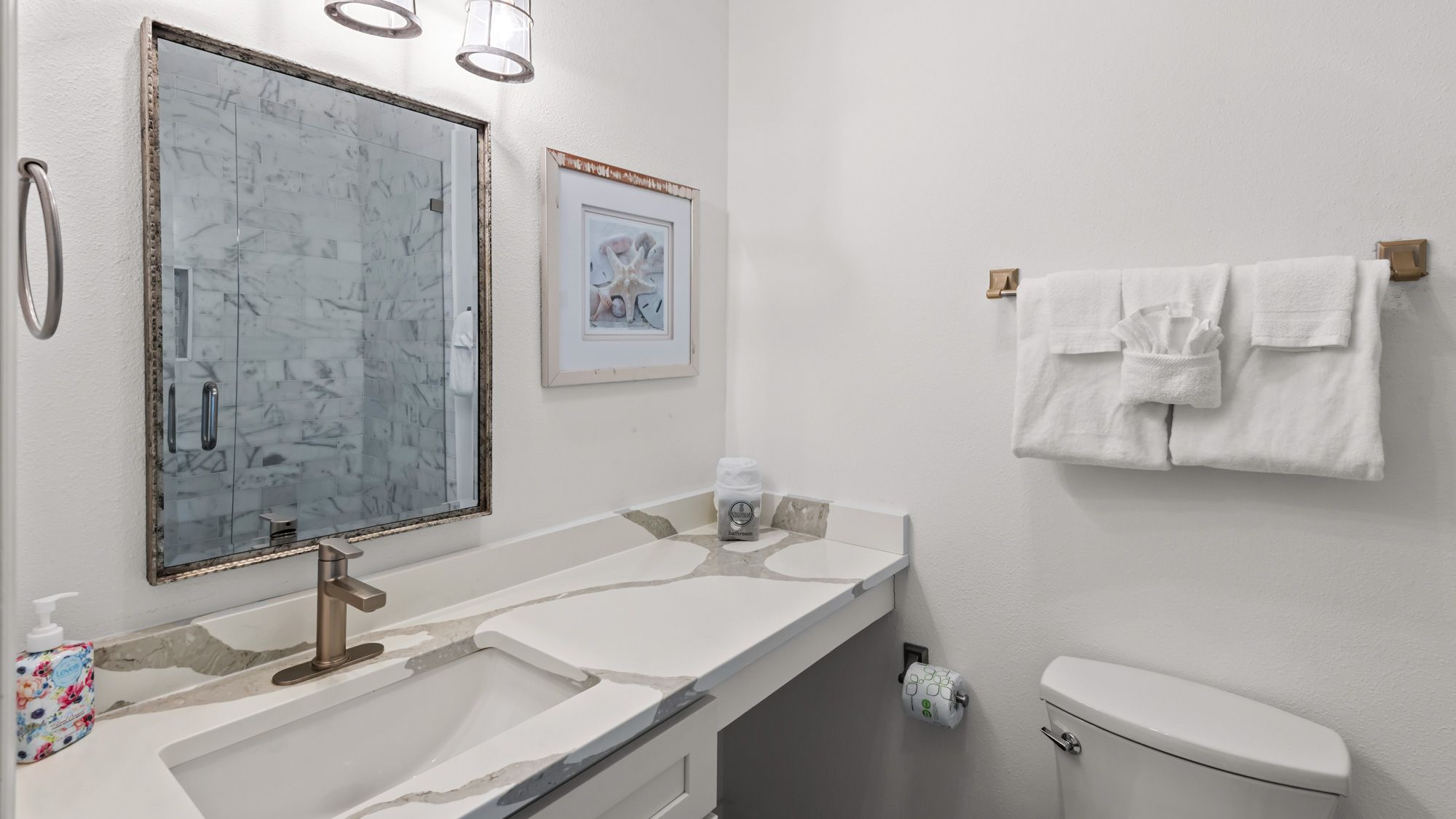 Salty Seabreeze 3rd Floor - Private bathroom