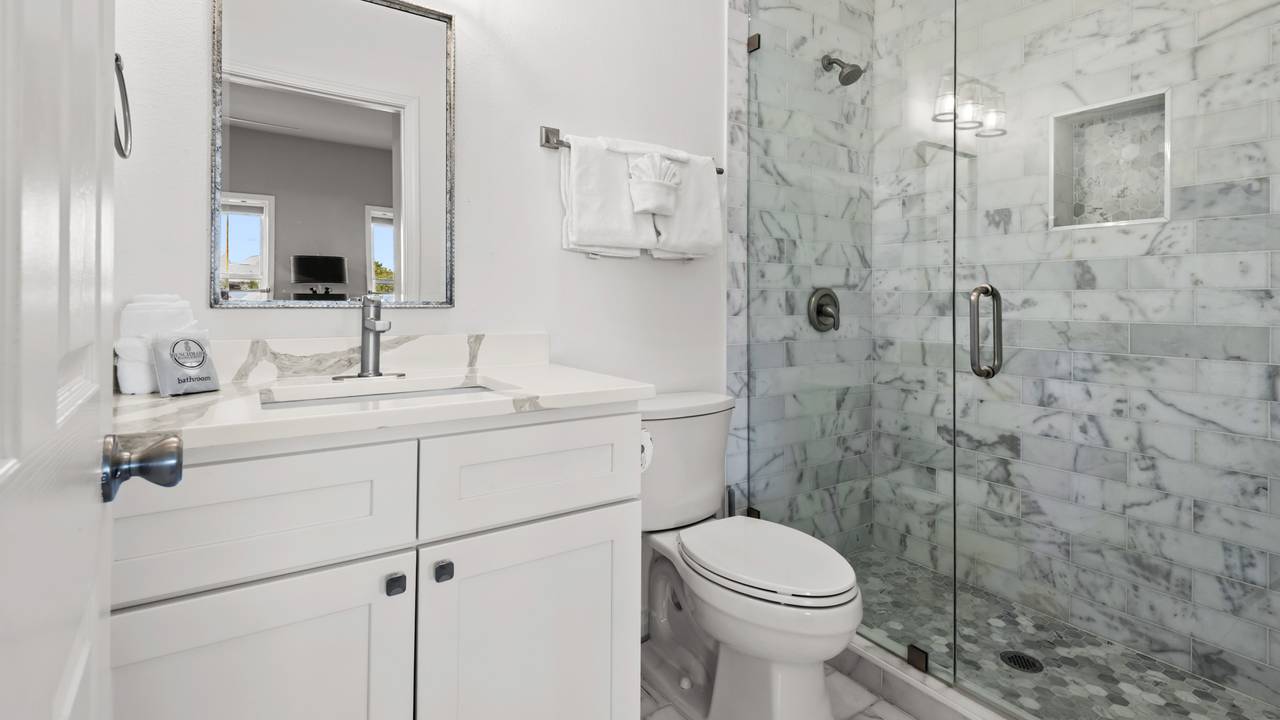 Salty Seabreeze 1st Floor - Guest Bathroom Salty Seabreeze 1st Floor - Guest Bathroom