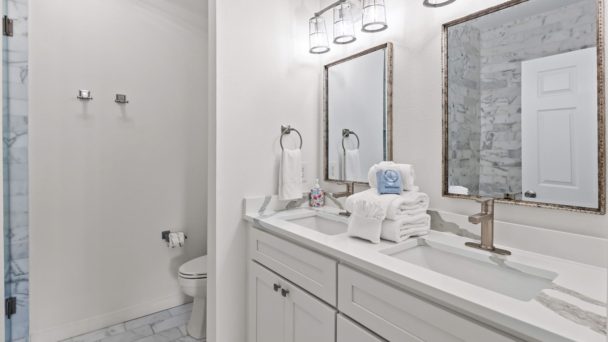 Salty Seabreeze 1st Floor - Master Bathroom