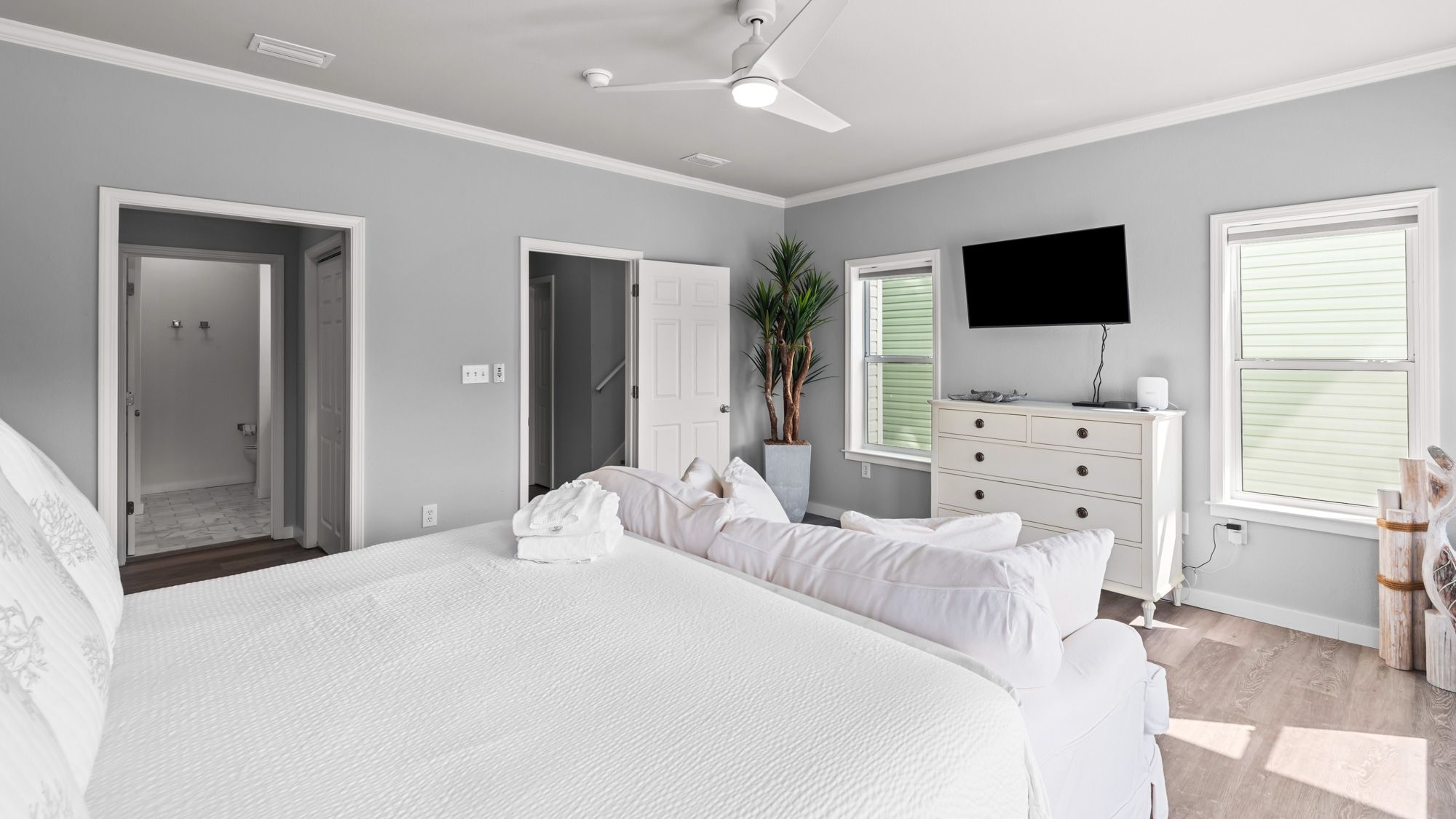 Salty Seabreeze 1st Floor - Master Bedroom