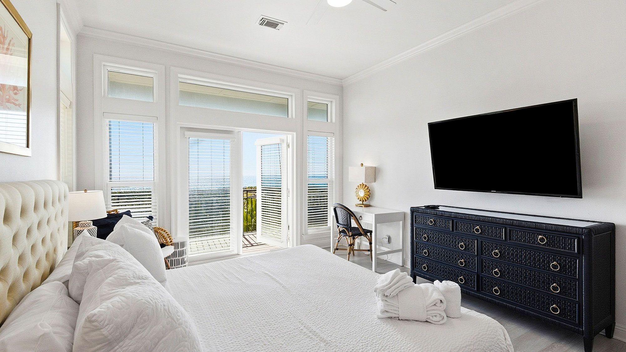 Camelot - Master King Suite