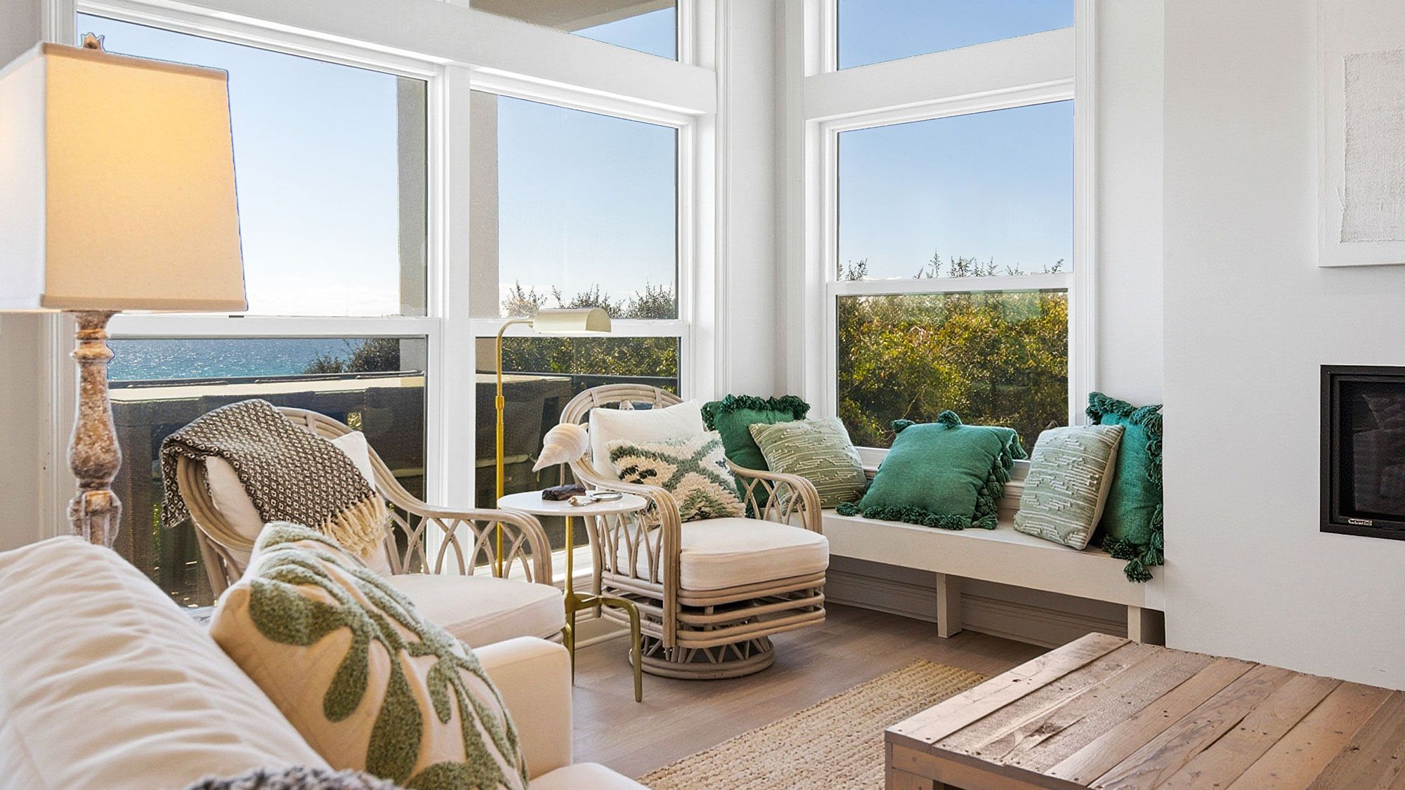 Camelot - Living area