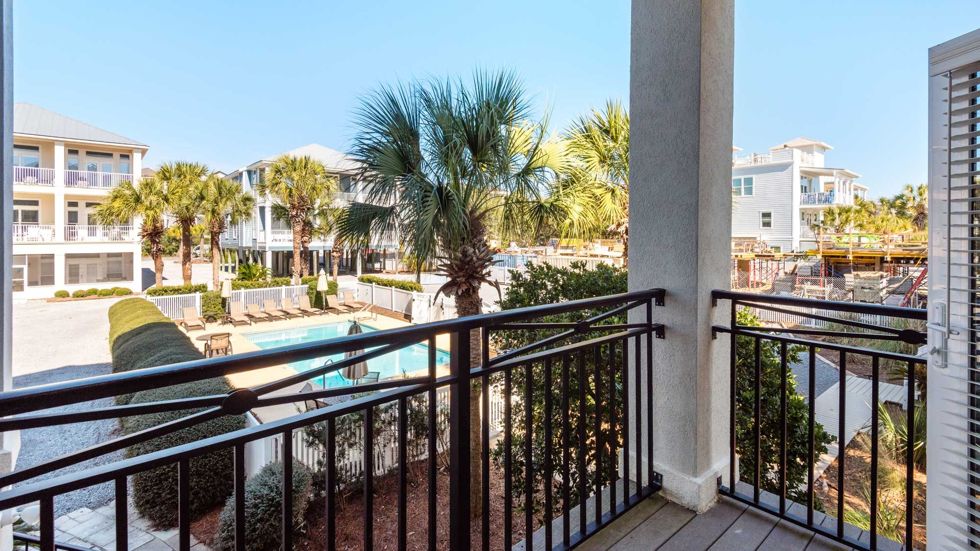 Camelot - Pool-facing balcony
