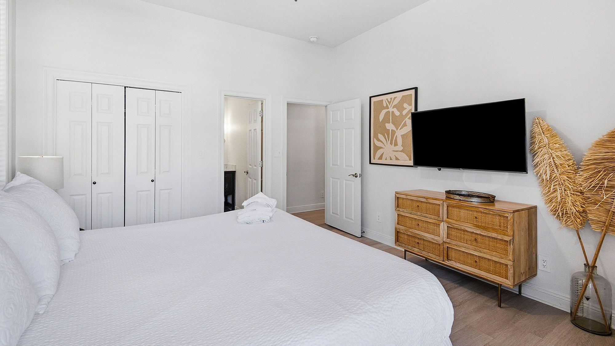 Camelot - 2nd King Suite 