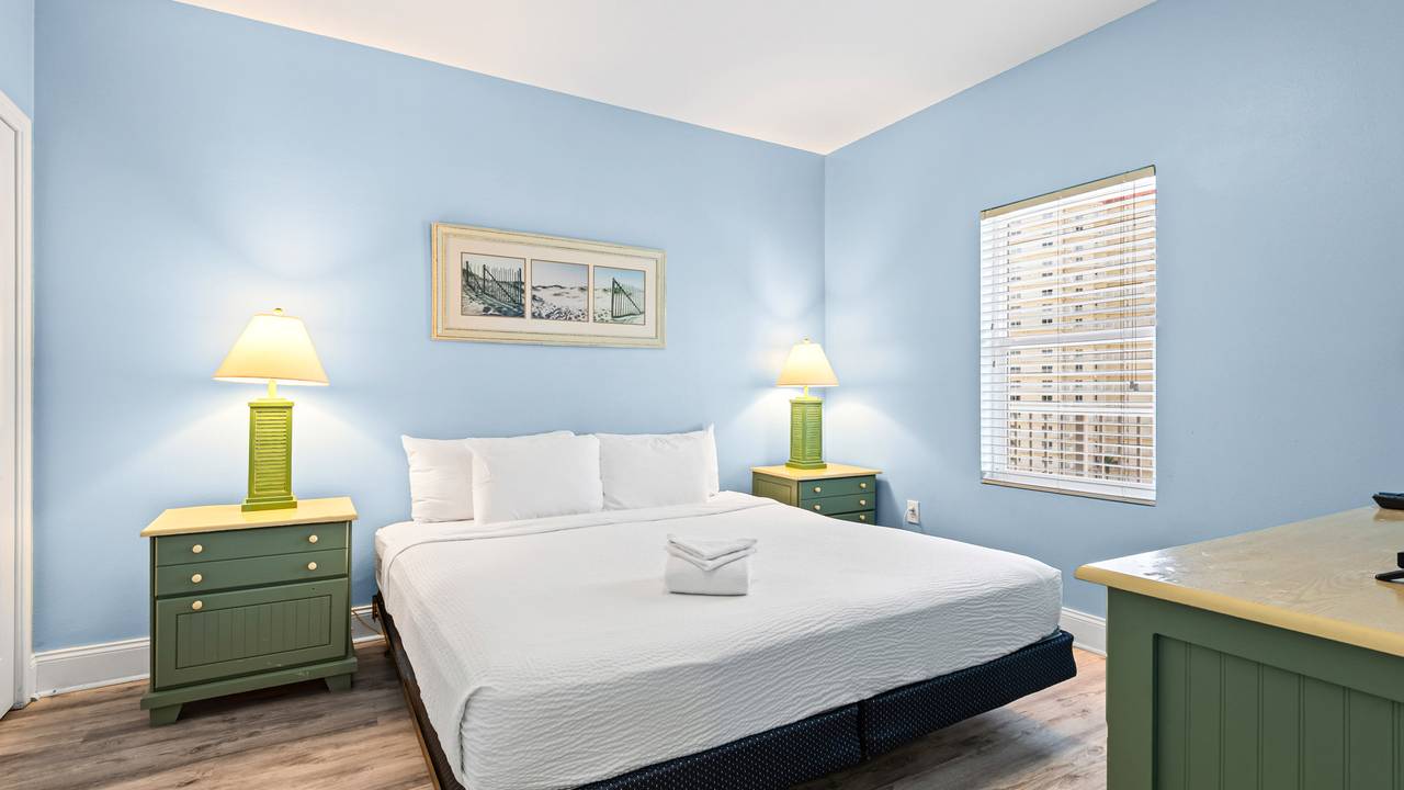 Laketown Wharf 731 Laketown Wharf 731