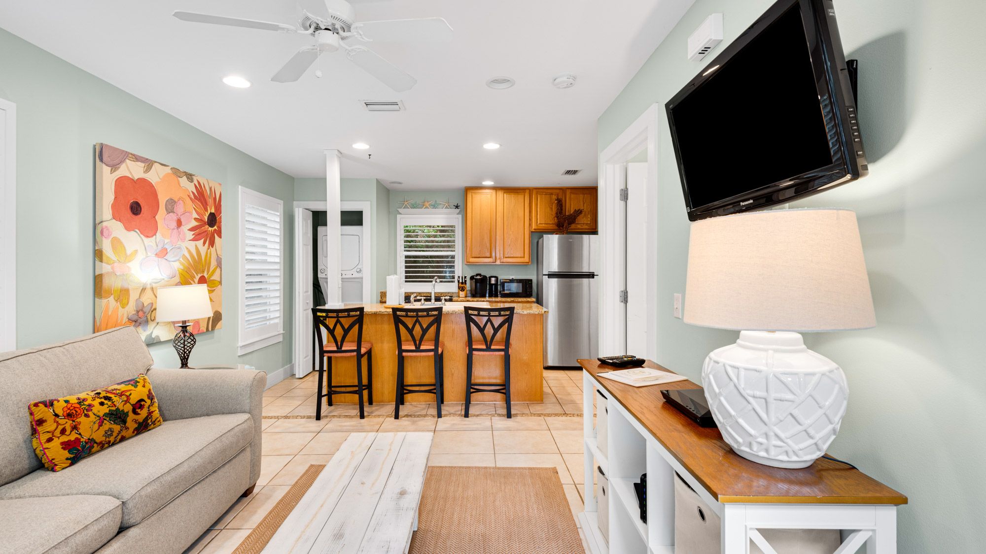 Carriage House - Living area