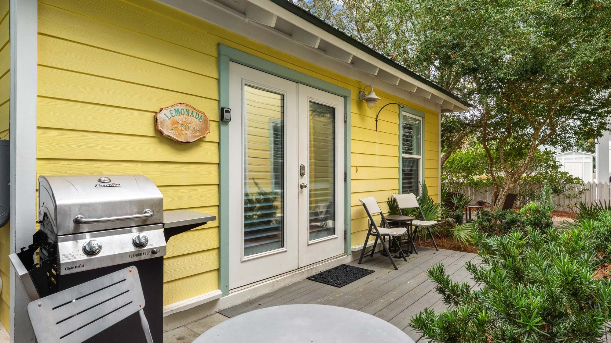 Carriage House - Patio