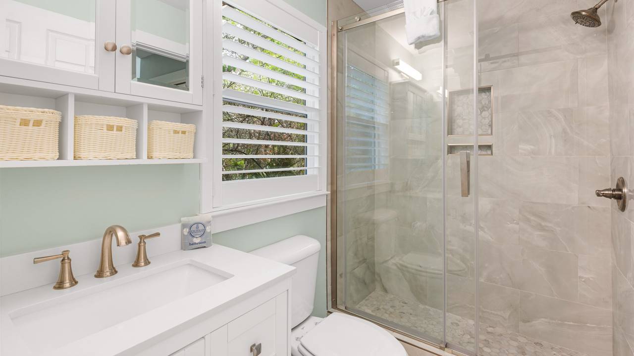 Carriage House - Bathroom Carriage House - Bathroom