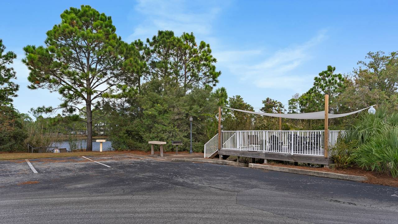 Beachside Grounds & Amenities Beachside Grounds & Amenities