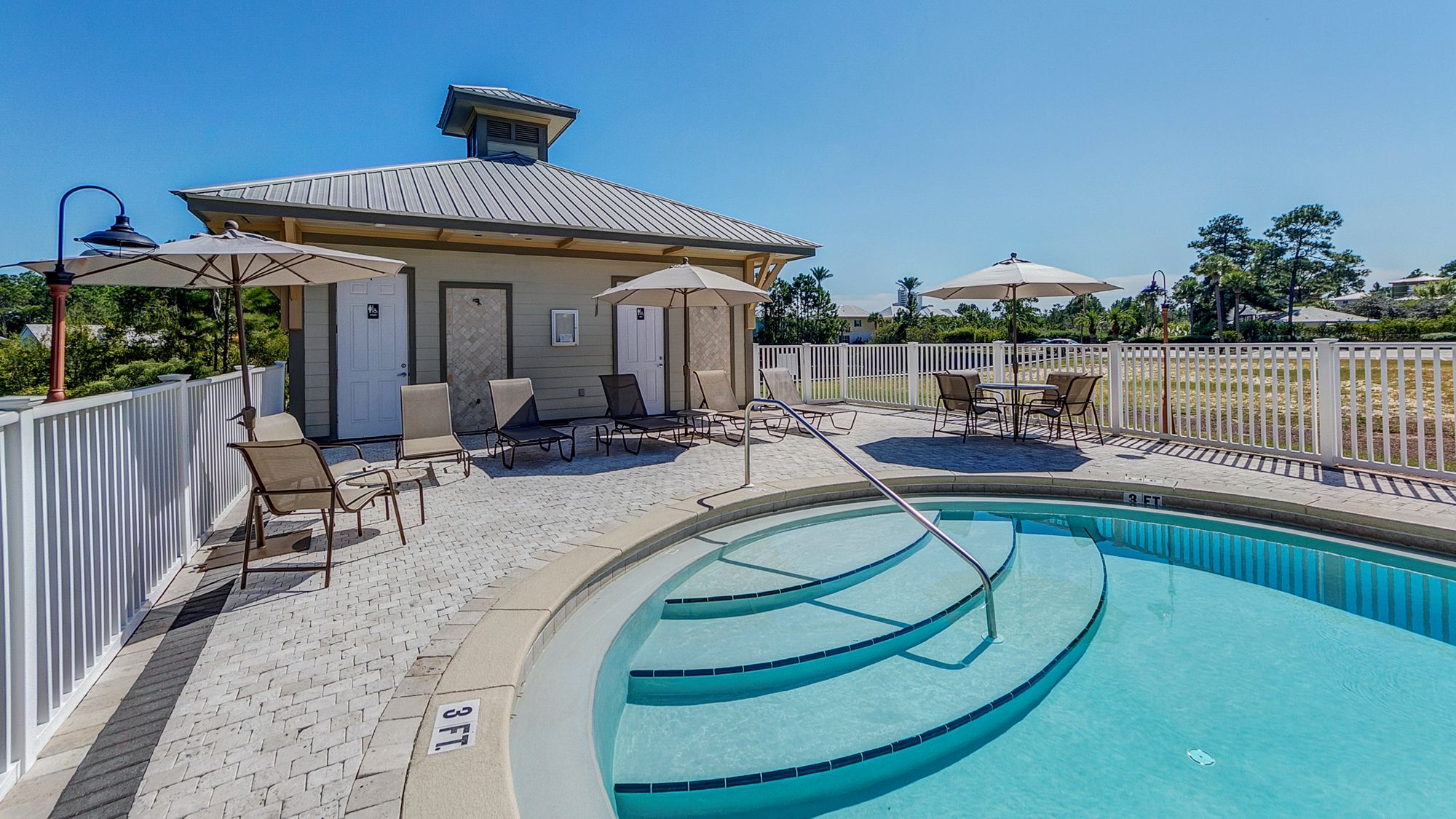 Seagrove Highlands Grounds & Amenities