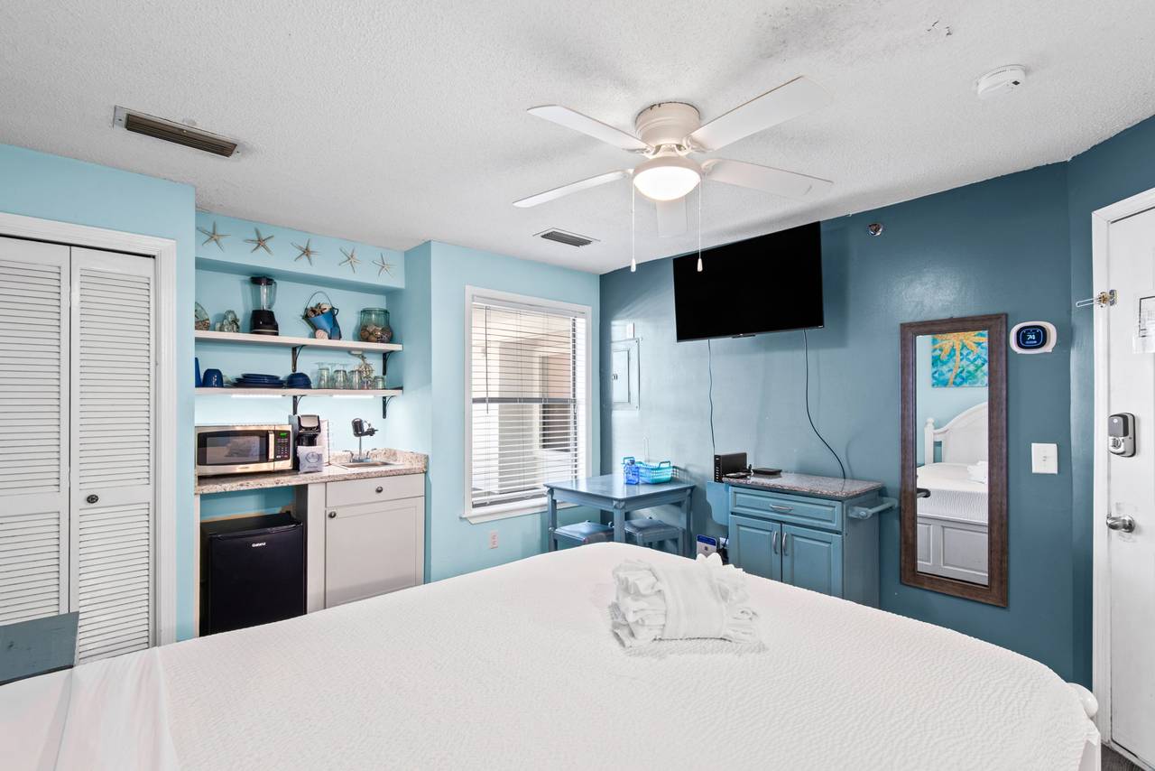 St Thomas Square 1210C St Thomas Square 1210C