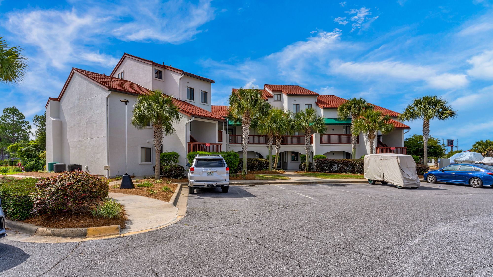 St Thomas Square Amenities