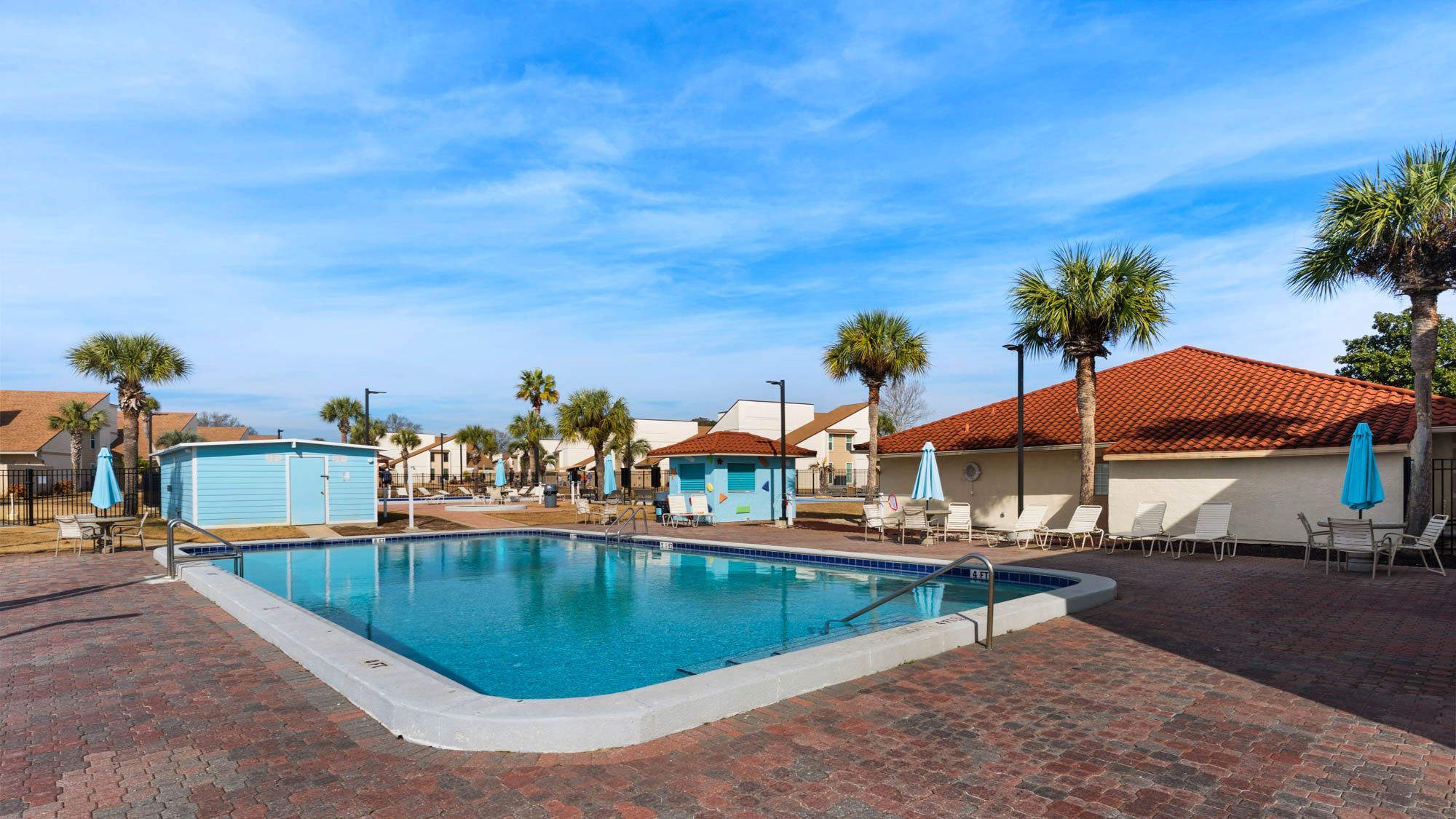 Horizon South Grounds & Amenities